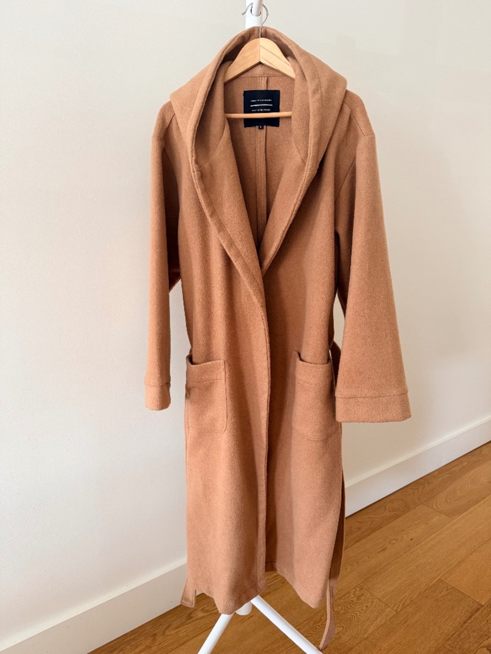Tourne de Transmission hooded overcoat